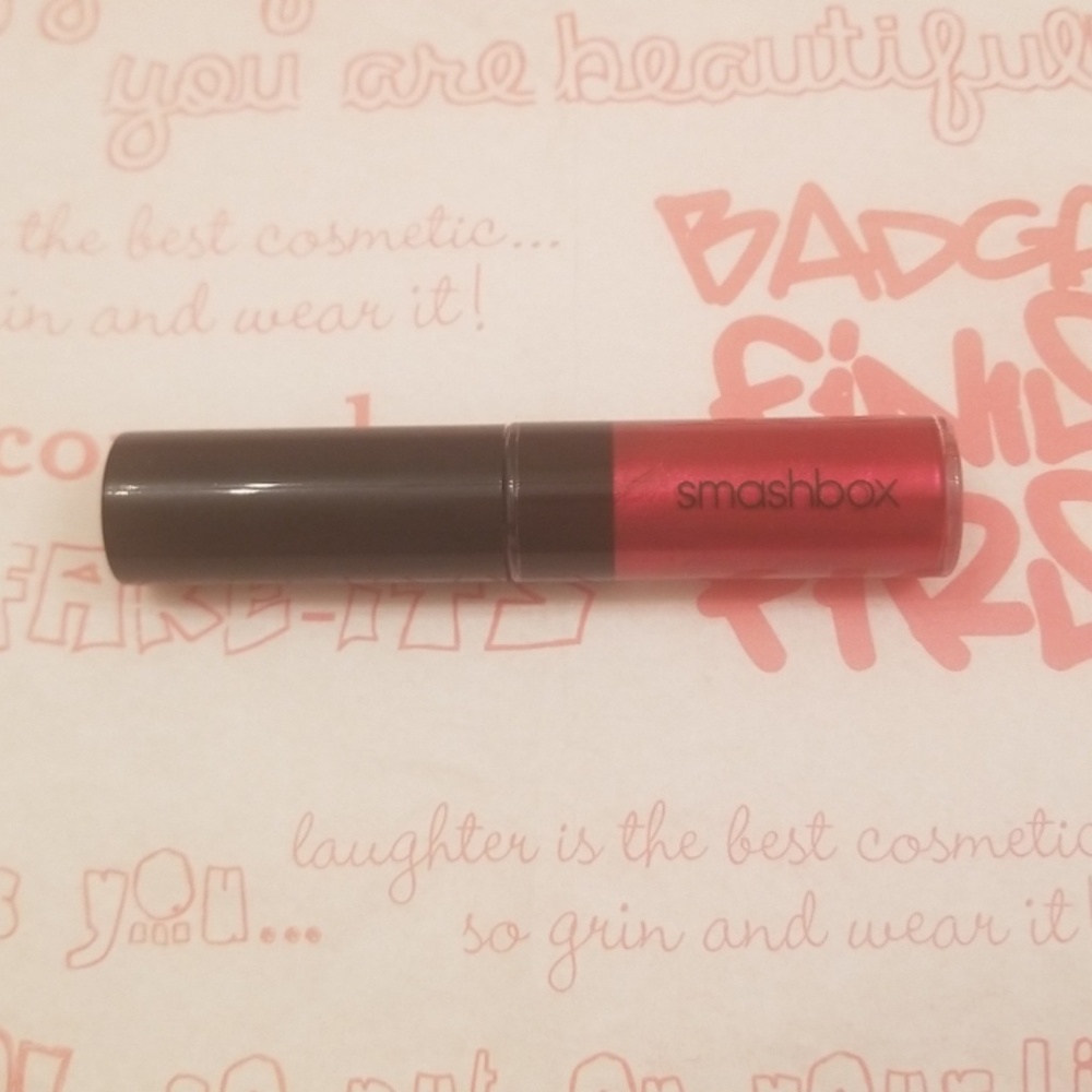 $2.50 red smashbox lipgloss